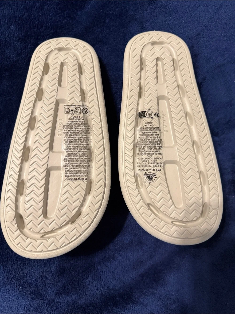 Mickey Mouse Beige Slides with Blue Floral Accent Official Disney NWT W-8 M-6
